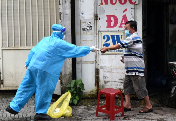 1 Tin Covid 19 Chieu 4 1 Ha Noi Tang Manh Voi Gan 2500 Ca