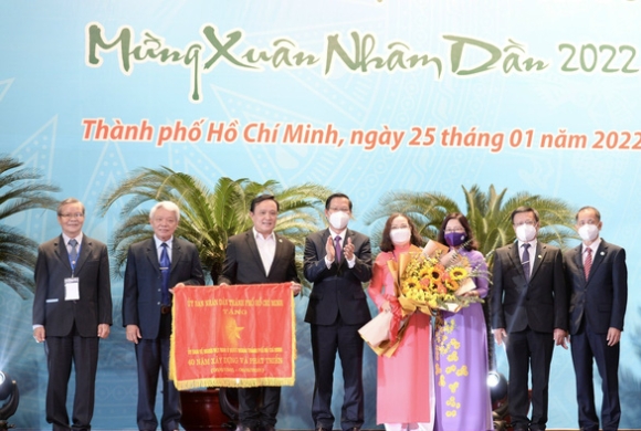 7 Lanh Dao Tphcm Gap Go Kieu Bao Su Ho Tro Cua Thanh Pho La Dong Luc Lon Voi Chung Toi