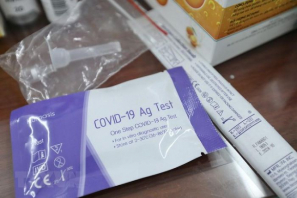 13 Hinh Anh Ngay Dau Ban Thuoc Molnupiravir Dieu Tri Covid 19