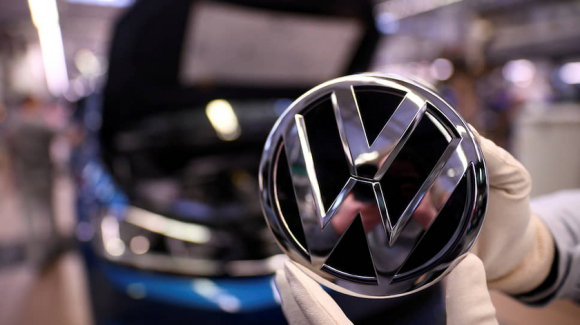 1 Hang Xe Duc Volkswagen Ngung Kinh Doanh O Nga