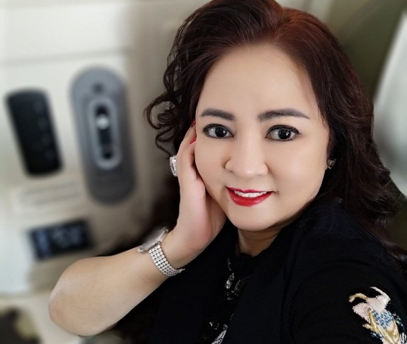 1 Bat Ngo Ve Chuc Danh Cua Ba Nguyen Phuong Hang Tai Dai Nam Truoc Khi Bi Bat