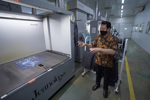 3 Hau Het Lao Dong Di Xin Viec Deu Hoi Co Tang Ca Khong