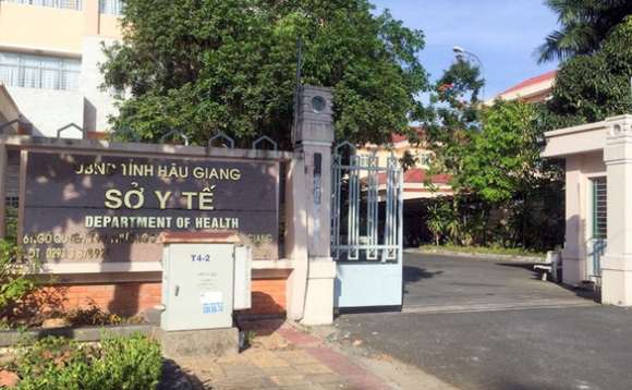 1 Giam Doc Cdc Hau Giang Tung Nop Lai Tui Qua Chua 450 Trieu Cua Cong Ty Viet A