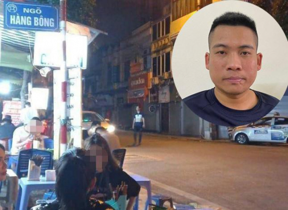 1 Khoi To Tai Xe Taxi Lay Dien Thoai Cua 2 Nu Du Khach Nguoi Nga O Pho Co