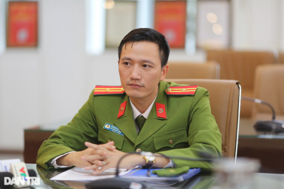 2 Bo Cong An Ly Giai Vi Sao Nhieu The Can Cuoc Cong Dan Di Cham