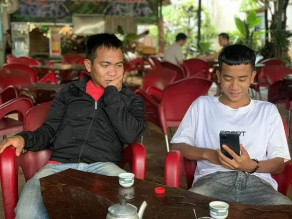 2 Chan Dung Ke Lua Ban 7 Nguoi Sang Campuchia Lam Viec Nhe Luong Cao