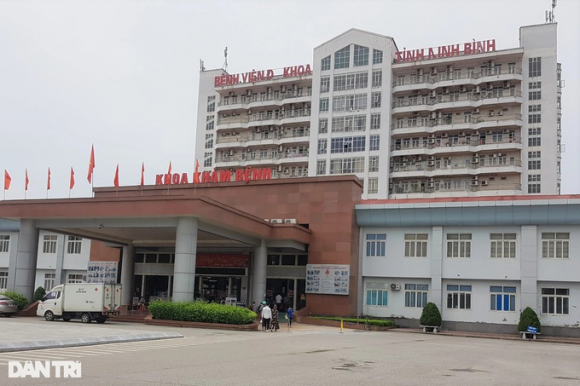 2 Ninh Binh Khong Nhan Hoa Hong Khi Mua Sam Phong Chong Dich