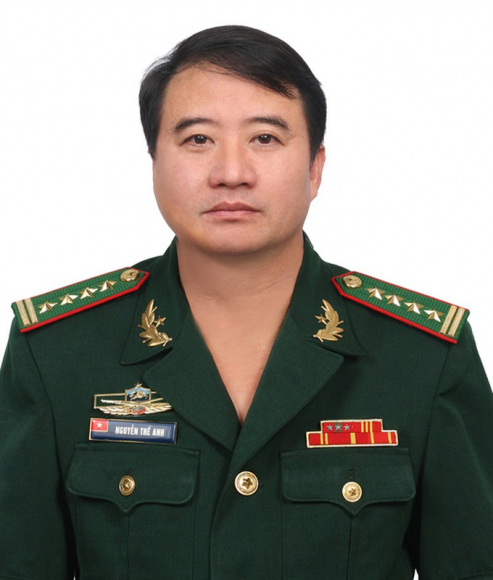 2 Cuu Chi Huy Truong Bien Phong Nhan Luong Thang Tien Ty De Bao Ke Buon Lau
