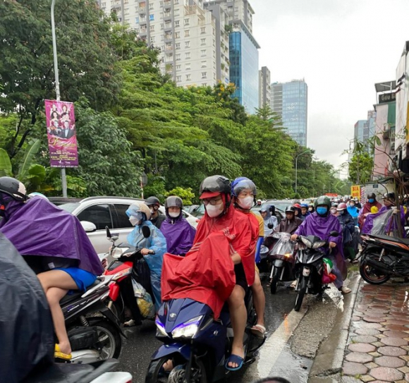 3 Mua Ky Luc Keo Dai Duong Pho Ha Noi Nhieu Noi Menh Mong Nuoc