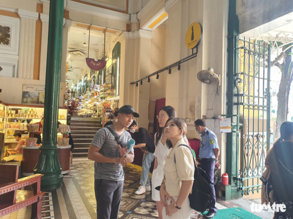 2 Du Lich Tphcm Thu Hon 2700 Ti Dong Trong 4 Ngay Nghi Le