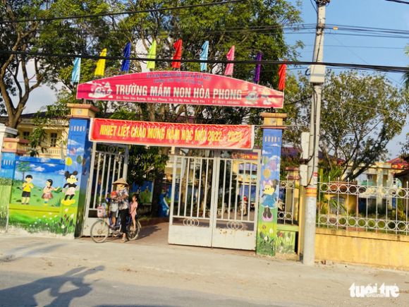 1 Nguoi Dan Phan Doi Nha May Xu Ly Chat Thai Hang Tram Hoc Sinh Van Chua Den Truong