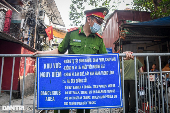 5 Khong Co Ca Phe Duong Tau Ha Noi Van Con Nhieu Diem Den Hap Dan An Toan