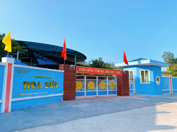 1 Lanh Dao Tinh Len Tieng Vu Nhieu Giao Vien Hue Su Dung Bang Gia