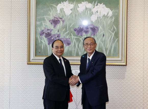 2 Chu Tich Nuoc Nguyen Xuan Phuc Viet Nam Ghi Nho Tinh Cam Dong Gop Quan Trong Cua Co Thu Tuong Abe