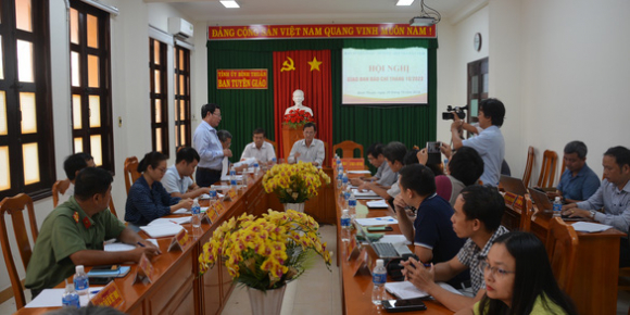 1 Gia Dinh Phu Nhan Thong Tin Ca Si Ngoc Son Xay Dung Trai Phep O Binh Thuan