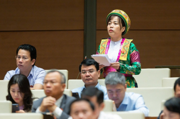 1 Tuyen Dung Gan 100 Giao Vien Tieng Anh Nhung Ho So Nop Chua Den 10