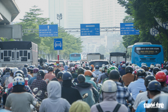 1 Nha May Noi Do Ha Noi Doi Di Chung Cu Nha Thuong Mai Moc Len Ha Tang Qua Tai