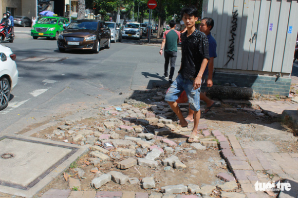 1 Khong Chi Ha Noi Nhieu Doan Via He O Tphcm Cung Nat Nhu Banh Trang Vun