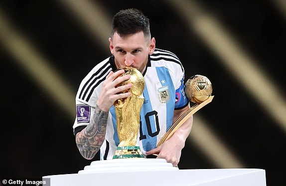 3 Lionel Messi Lap Hang Loat Ky Luc Vi Dai Sau Khi Vo Dich World Cup