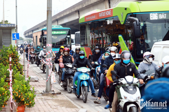 3 Chat Vat Roi Thu Do Ve Que Ngay Dau Nghi Tet Duong Lich