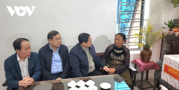 5 Thu Tuong Trao Qua Tet Cho Cac Doi Tuong Chinh Sach Nguoi Lao Dong Tinh Nam Dinh