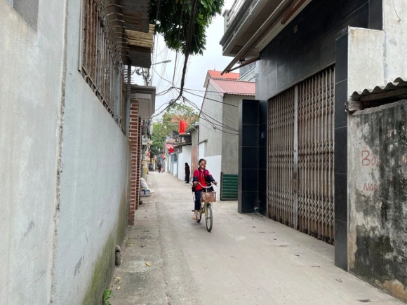 3 Luong Gan 10 Trieu Khong Du Song O Ha Noi Co Gai Tre Danh Nghi Viec Ve Que