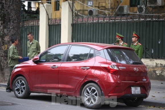 5 Phat Loa Goi Dien Thoai Yeu Cau Xe O To Tra Lai Via He O Ha Noi