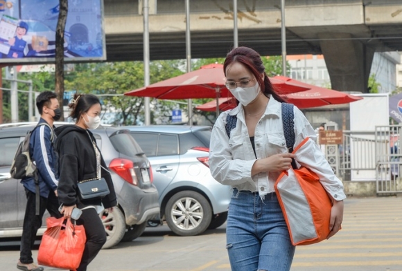 12 Nguoi Dan Un Un Roi Ha Noi Ben Xe Chat Kin Nguoi