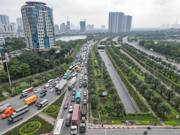 1 Nguoi Dan Un Un Roi Ha Noi Ben Xe Chat Kin Nguoi