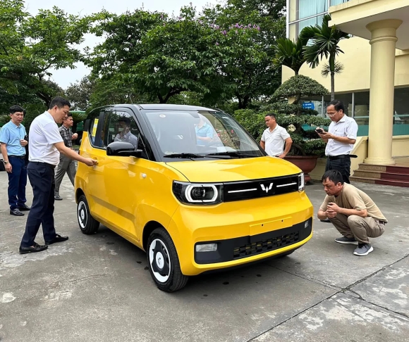 1 Wuling Hongguang Mini Ev Lo Dien Tai Nha May Hung Yen Sap Ra Mat Voi Gia Tren Duoi 200 Trieu