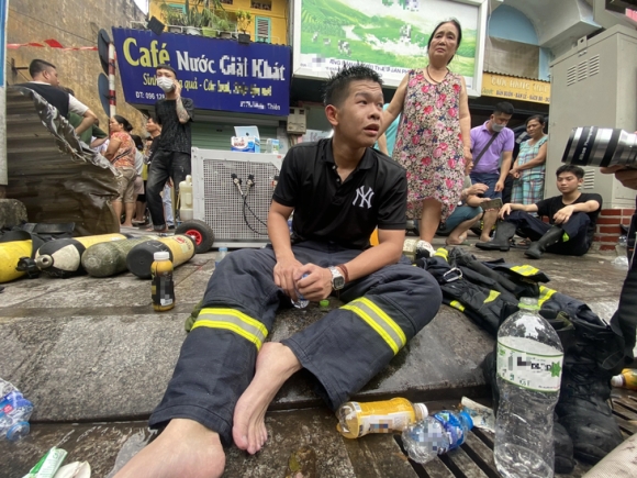 5 Chay Nha O Ha Noi 3 Nan Nhan La 2 Con Va Chau Cua Chu Nha