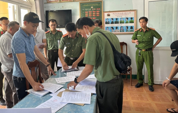 1 Pha Duong Day Cho Vay Nang Lai 20000 Ti Do Nguoi Trung Quoc Chu Muu