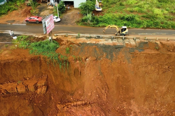 6 Ca Trieu Met Khoi Dat Nguy Co Do Sap De Doa Vo Dap Thuy Loi O Dak Nong