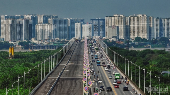 13 Rung Be Tong Ngot Ngat Cua Ha Noi Nhin Tu Ben Kia Song