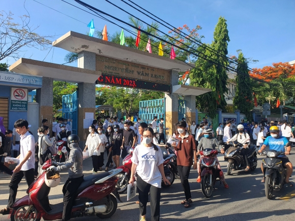 3 Lanh Dao Khong Danh Trong Khong Phat Bieu O Le Khai Giang