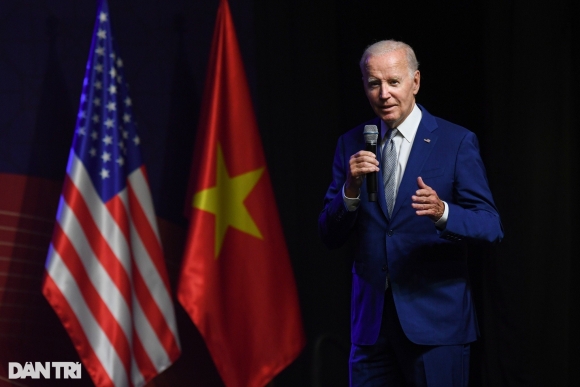 2 Ong Biden Nang Cap Quan He Viet   My Se La Dong Luc Cho Su Thinh Vuong