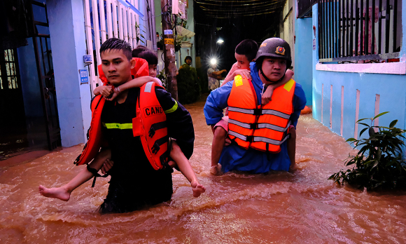 1 Lu Bat Ngo Da Nang So Tan Dan Trong Dem