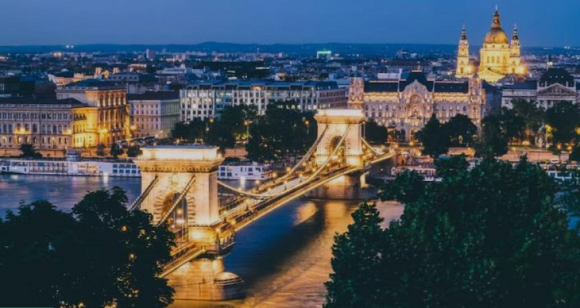 1 Hungary Chi 6 Ti Euro Xay Dung Budapest Theo Phong Cach Dubai