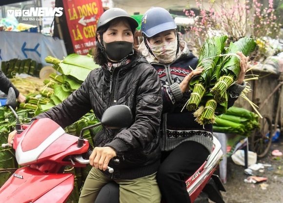 9 Cho La Dong Lau Doi Nhat Ha Noi Nhon Nhip Ngay Giap Tet