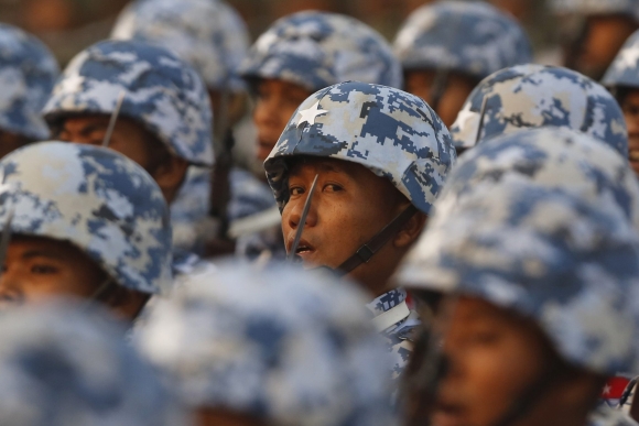 1 Myanmar Kich Hoat Luat Goi Nhap Ngu Giua Chien Su Voi Quan Noi Day