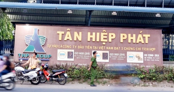 2 Ong Tran Qui Thanh Va 2 Con Gai Bi De Nghi Truy To Vi Chiem Doat 1048 Ti Dong