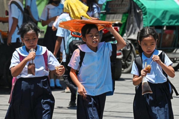 3 Philippines Dong Tiep Cua Truong Hoc Lao Xem Xet Cho Hoc Sinh Nghi Vi Nang Nong