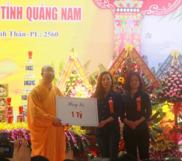 1 Chua Ba Vang O Quang Nam Nhan Tien Ty Cong Duc Roi Ngung Xay