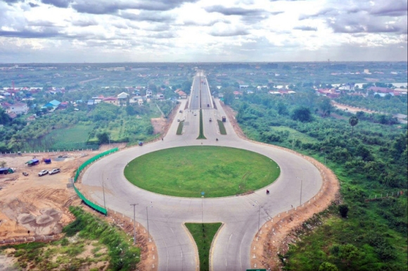 1 Da Dang Hoa Kinh Te Campuchia Trung Quoc La Lua Chon Khong The Tach Roi