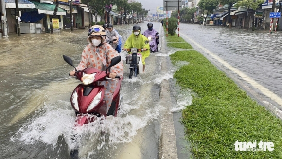 2 2 Nam Nua Pho Trung Tam Da Nang Se Bot Ngap