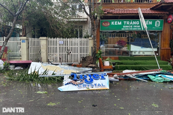 6 Canh Hoang Tan Sau Bao Yagi Tai Cac Khu Do Thi O Ha Noi