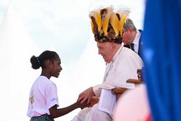 1 Giao Hoang Francis Doi Mu Tho Dan Khi Tham Papua New Guinea
