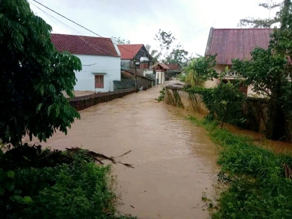 2 Quang Ninh Vo Dap Cua Cong Trinh Thuy Loi 400 Ho Dan Bi Ngap Lut