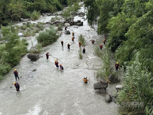 1 Dai Loan Dong Cua Them Ngay 3 10 De Tranh Bao Krathon