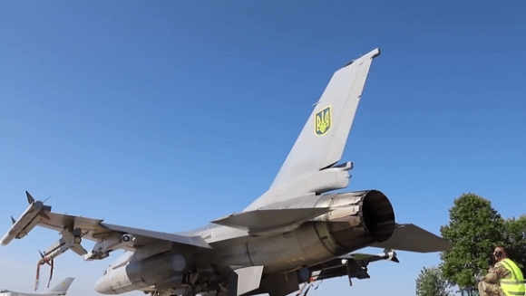 3 Ha Lan Bat Dau Chuyen Lo 24 Tiem Kich F 16 Cho Ukraine